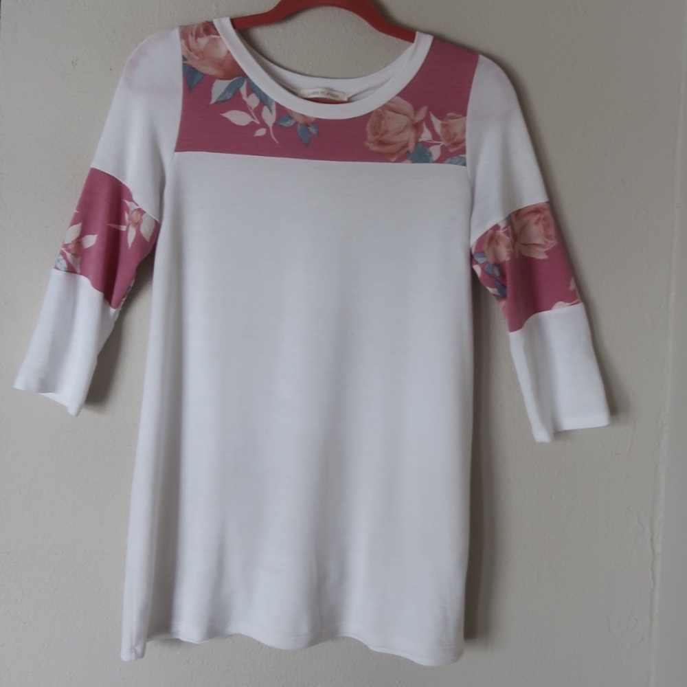 White/floral lake flower super soft baseball tee